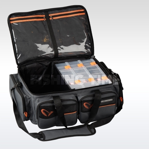 Savage Gear System Box Bag XL pergetőtáska 3 dobozzal és vízálló borítással (25x67x46cm)